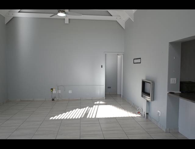 3 BEDROOM HOUSE FOR SALE IN HARTENBOS CENTRAL